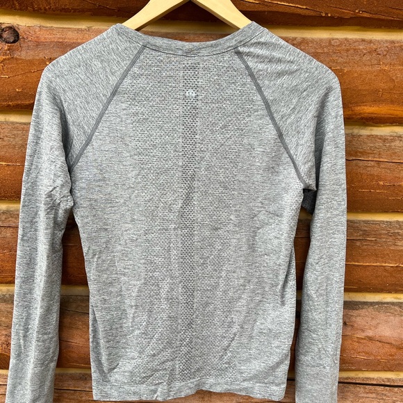 Lululemon Grey Long Sleeve 8 - Picture 3 of 4